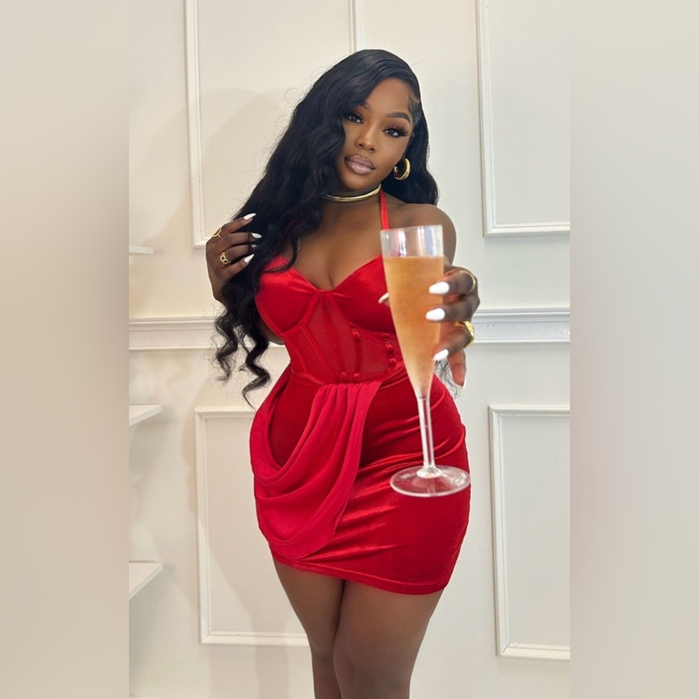 Chic Scarlet Mini Dress
